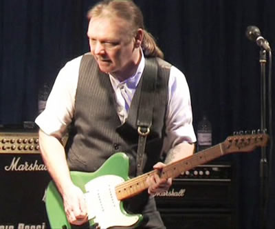 Tim as Francis Rossi